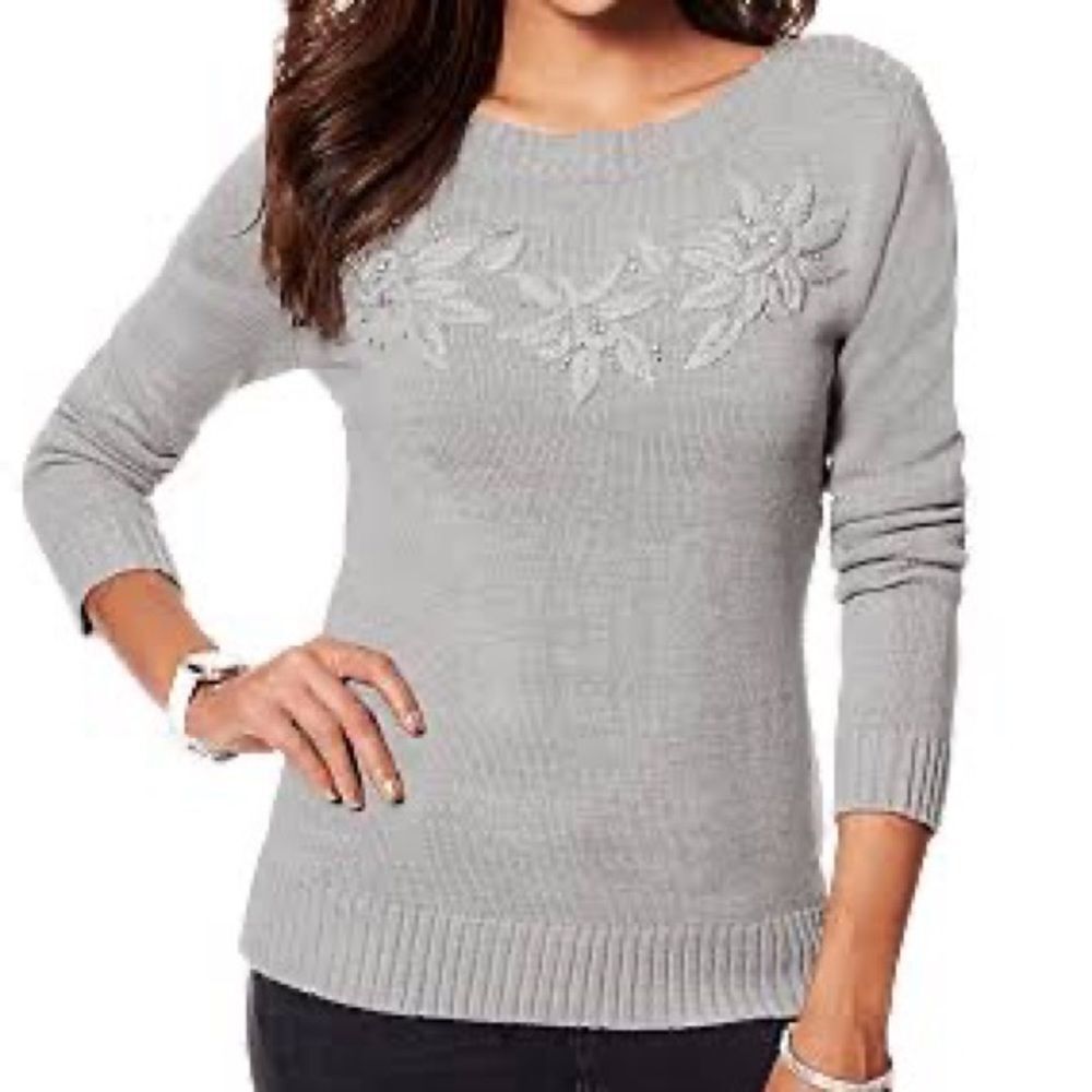 New York & Company Rhinestone Floral Sweater in Calm Heather Grey